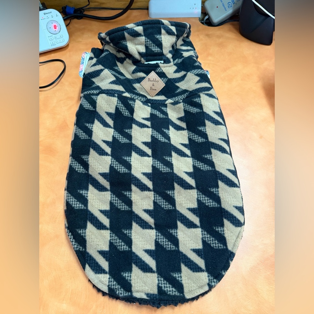 Barkley & Finn Black and Tan Houndstooth Dog Coat